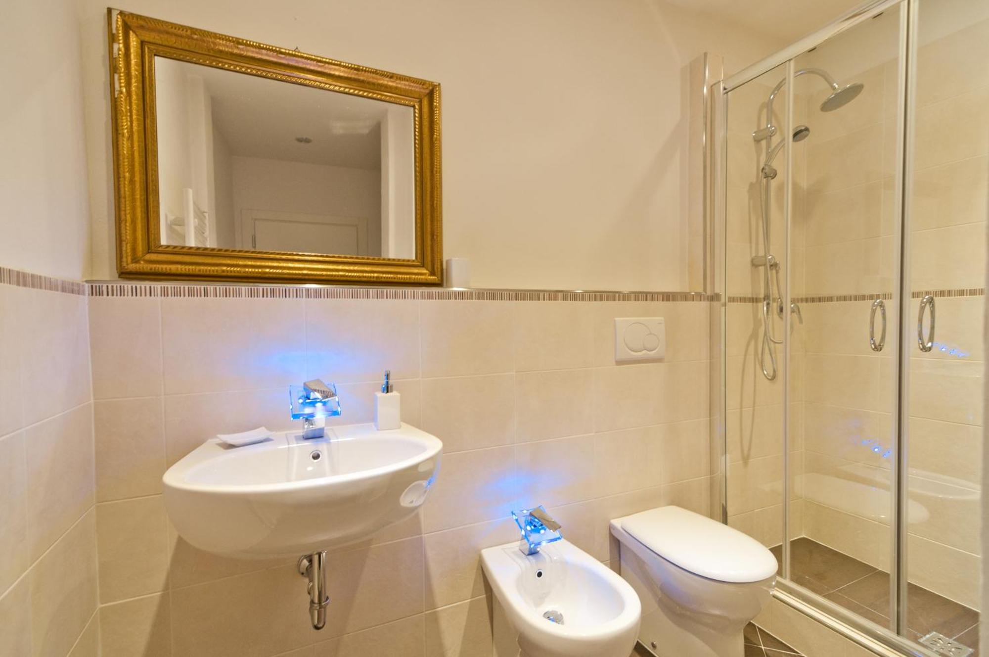Art Apartment Santo Spirito Matteo Φλωρεντία Εξωτερικό φωτογραφία